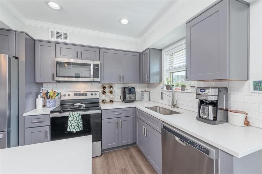 5076 Matilda St #227 - Photo 5 of 27