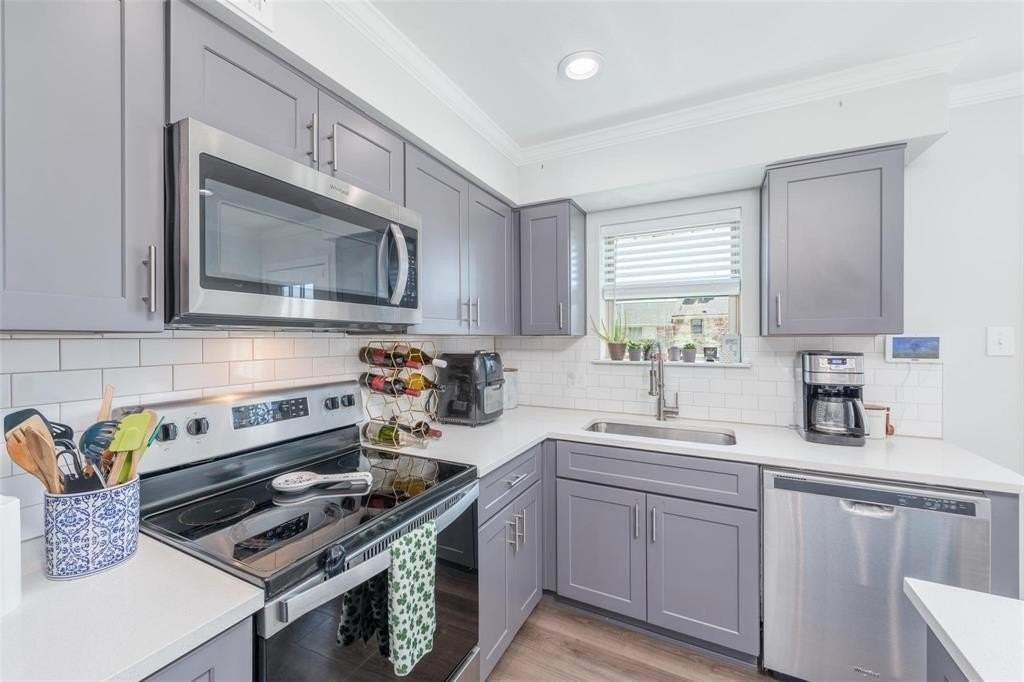 5076 Matilda St #227 - Photo 6 of 27