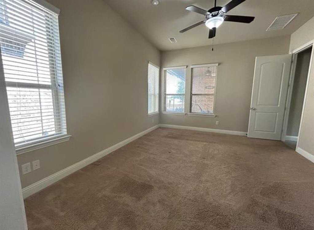 526 Evergreen Dr - Photo 7 of 24