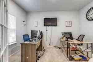 featured image of 433 Waterman Ave