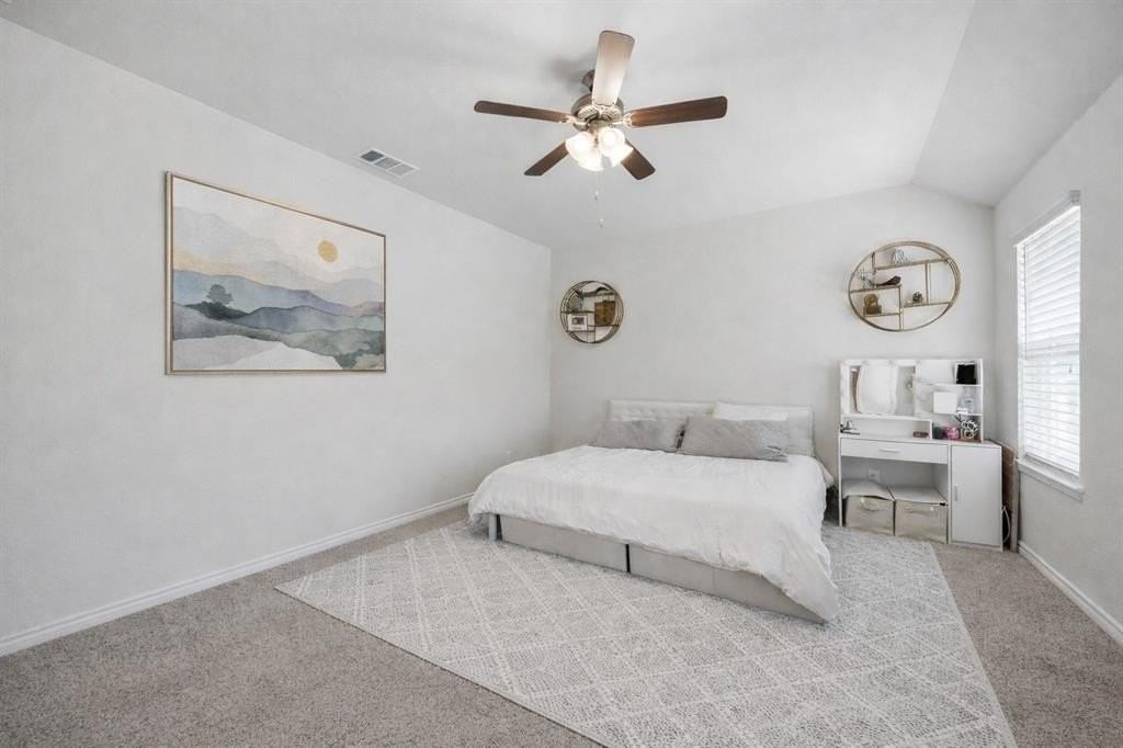 10104 Sunnyview Ln - Photo 4 of 14