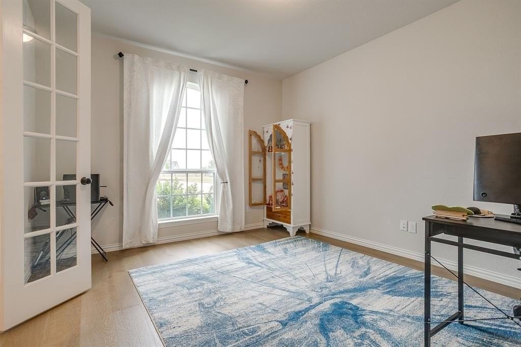 550 Peppercress Ln - Photo 3 of 21