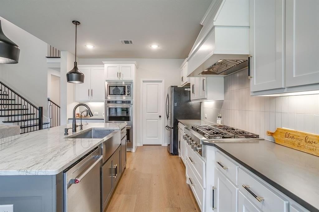 550 Peppercress Ln - Photo 7 of 21