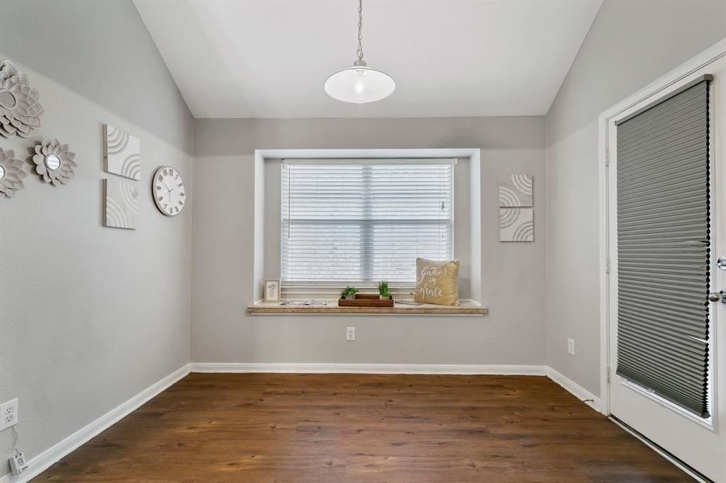 2832 Evening Mist Dr - Photo 7 of 33