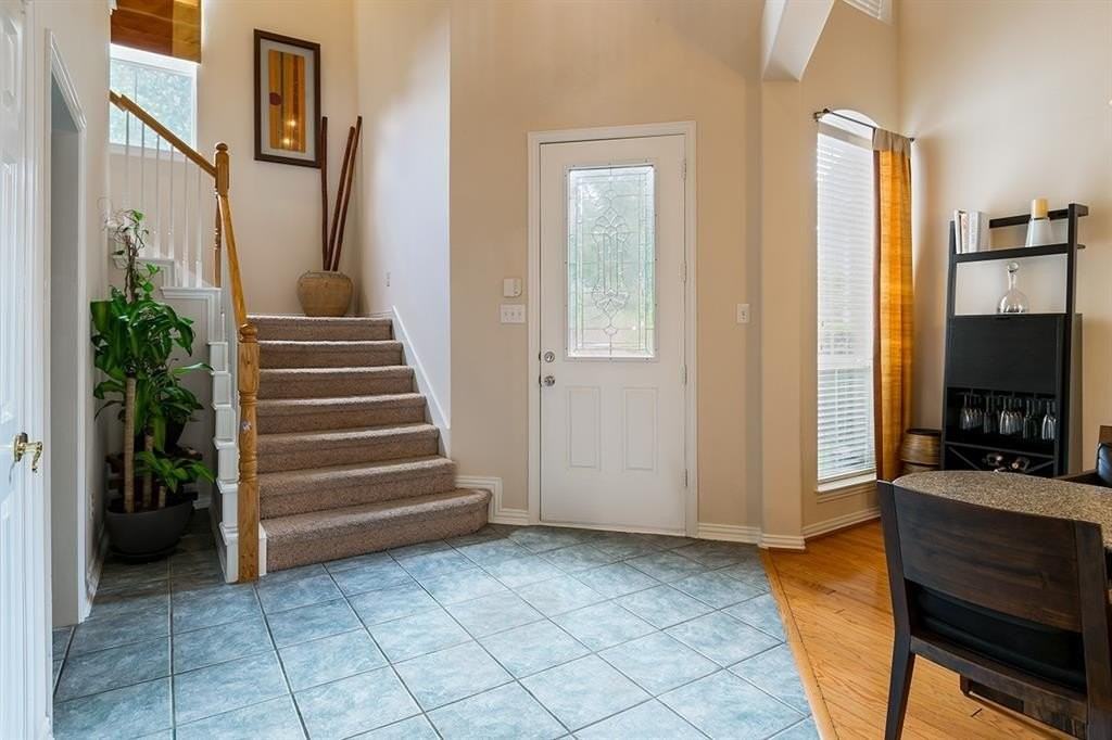 7712 Brookview Ct - Photo 2 of 25