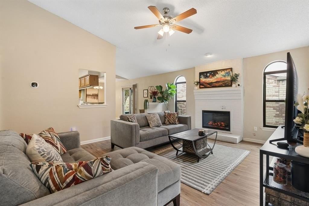 1409 High Plains Dr - Photo 6 of 25