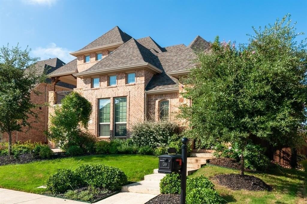 1231 Huron Dr - Photo 3 of 39