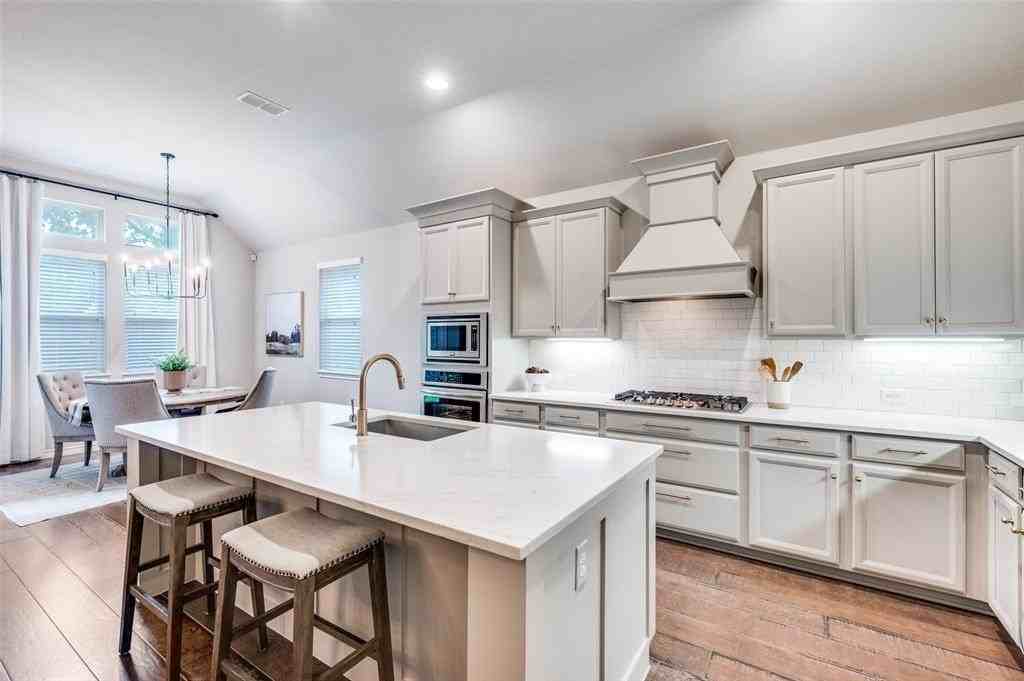 1016 Lake Sierra Way - Photo 6 of 39