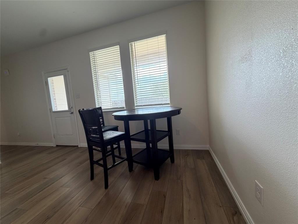 2412 Bold Venture Dr - Photo 4 of 15