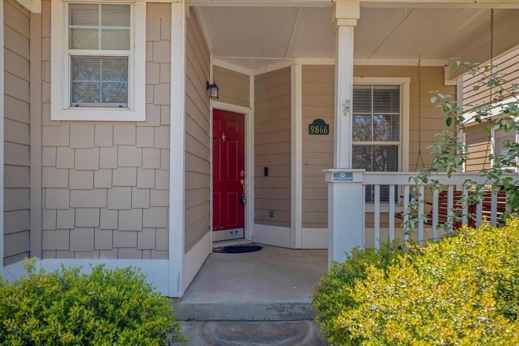 9866 Birch Dr - Photo 5 of 35