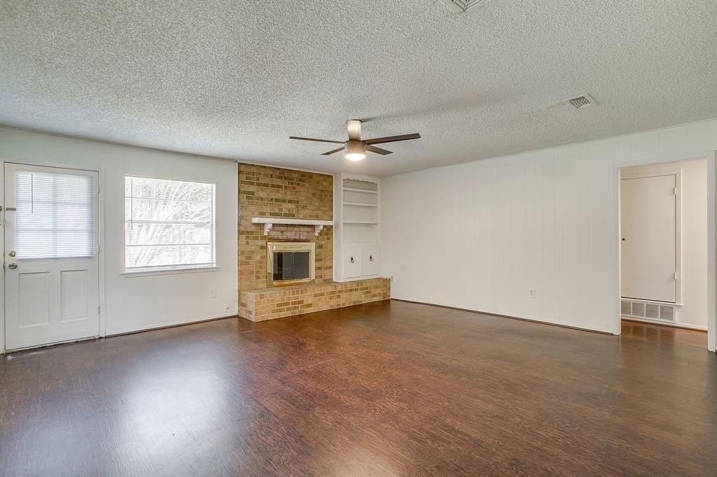 232 Linda Dr - Photo 4 of 18