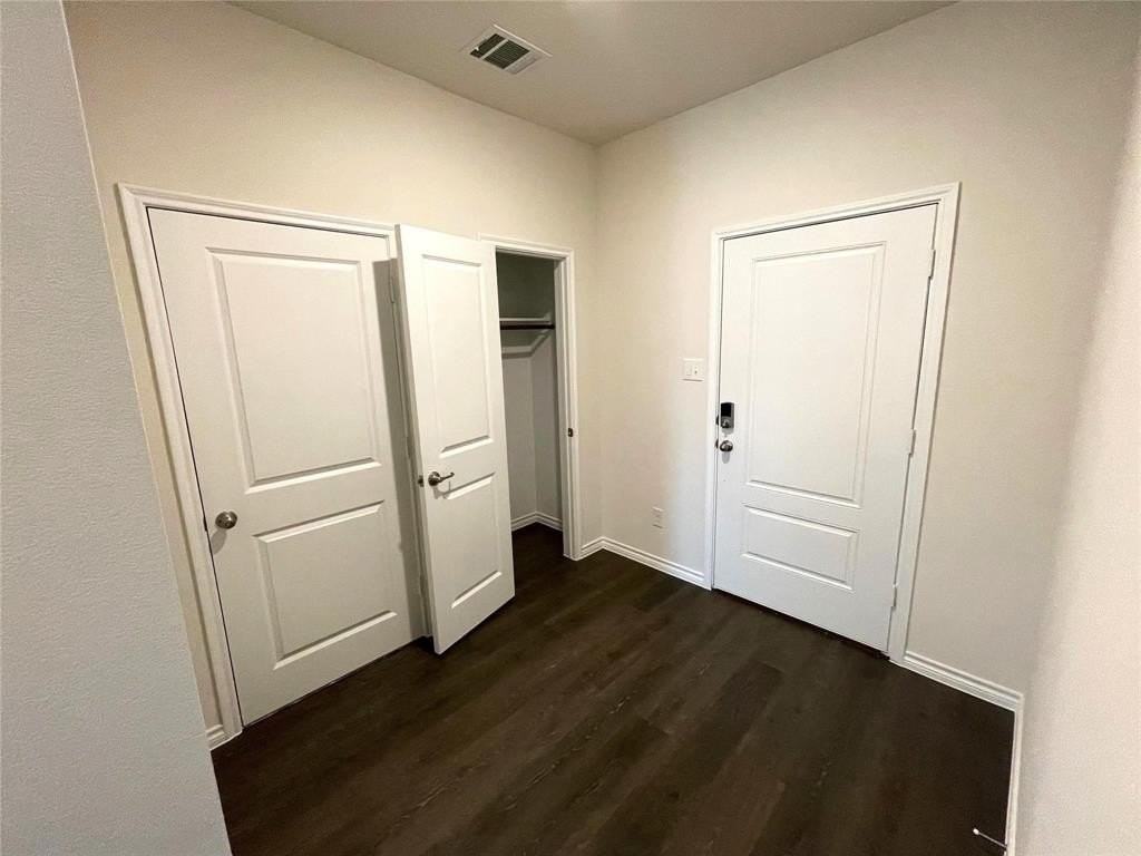 603 Willow View Way - Photo 3 of 16