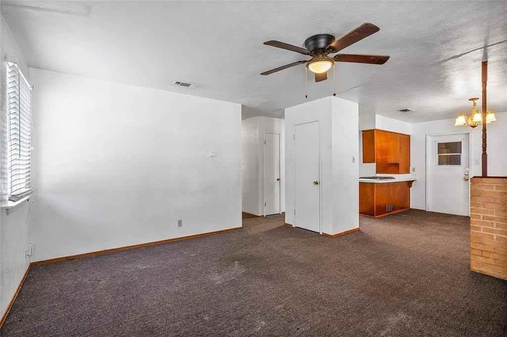 724 E Mustang St - Photo 3 of 18