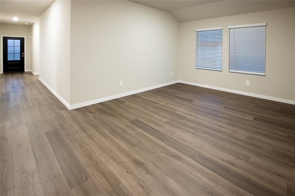 804 Tidal Dr - Photo 2 of 26