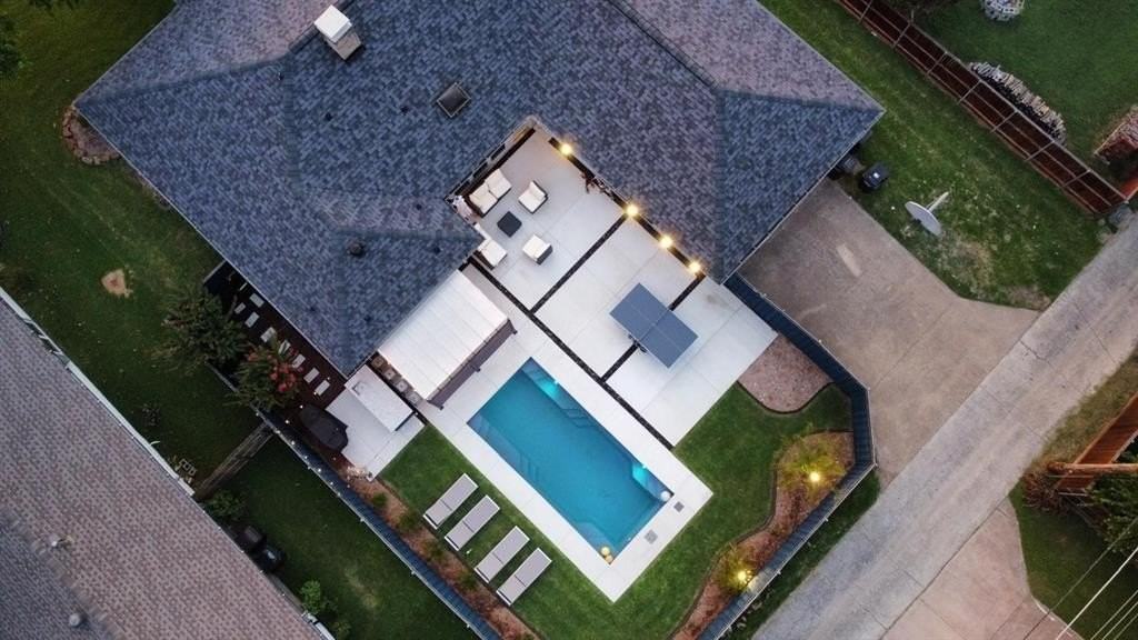 4008 Hatherly Dr - Photo 4 of 36