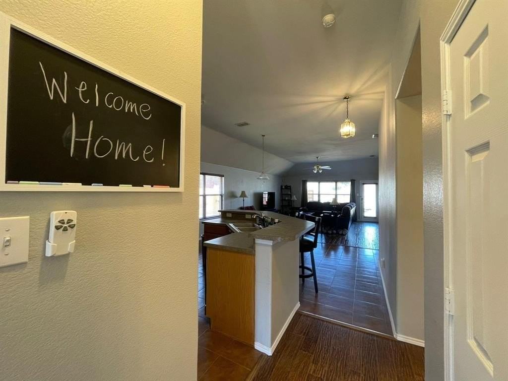 9120 Bedford Ln - Photo 4 of 24