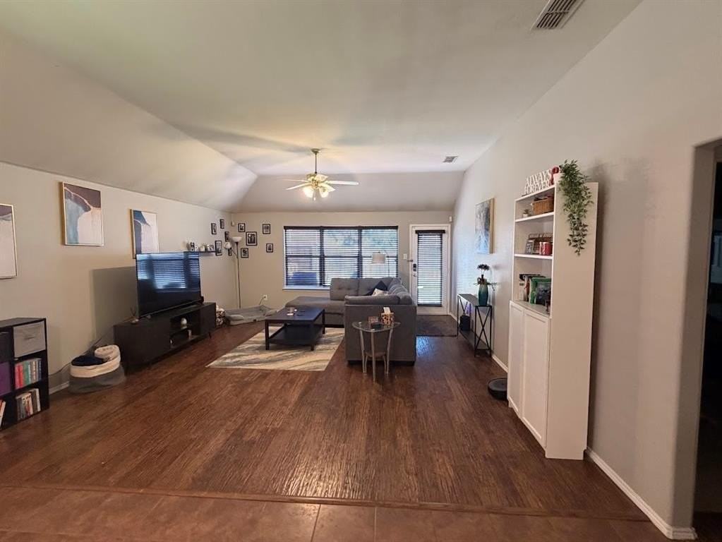 9120 Bedford Ln - Photo 7 of 24