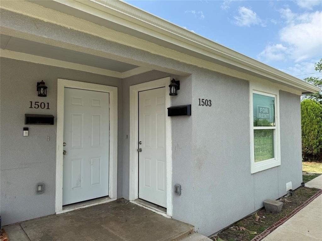 1501 College St #1503 - Photo 3 of 23