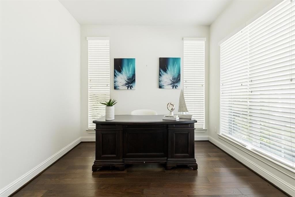 716 Nathanael Greene Ct - Photo 5 of 39