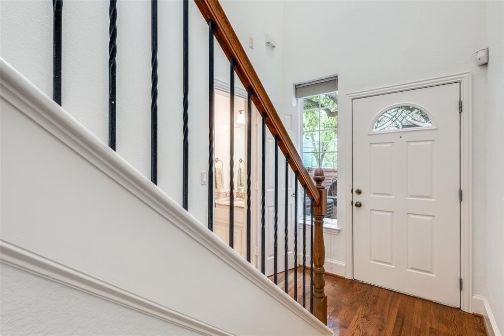 5709 Lewis St - Photo 3 of 25