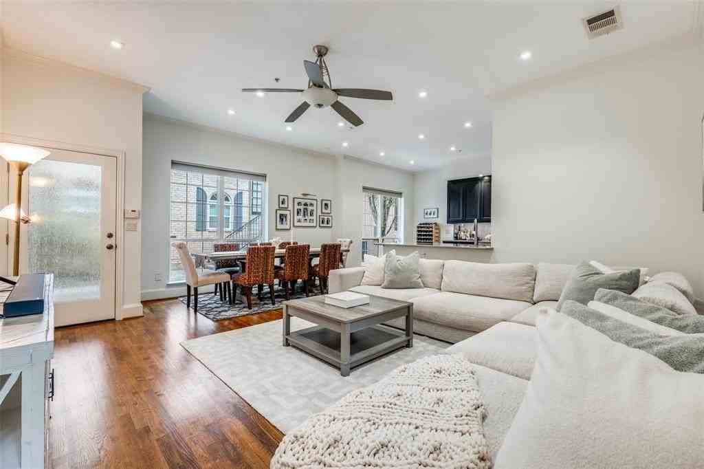 5709 Lewis St - Photo 4 of 25