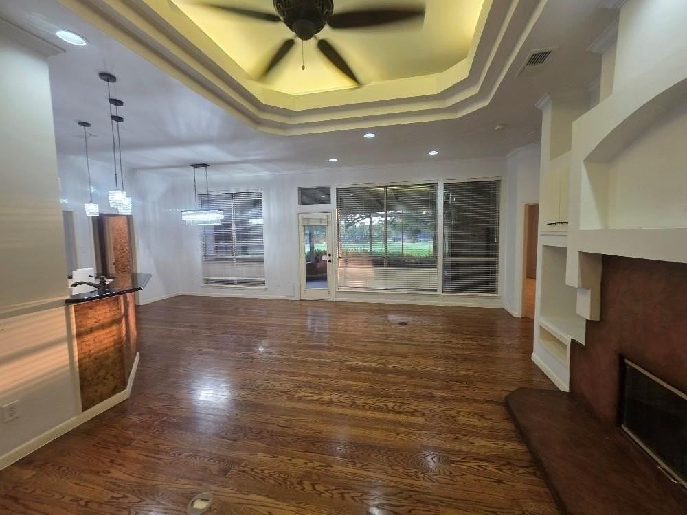 1315 Spyglass Dr - Photo 2 of 17