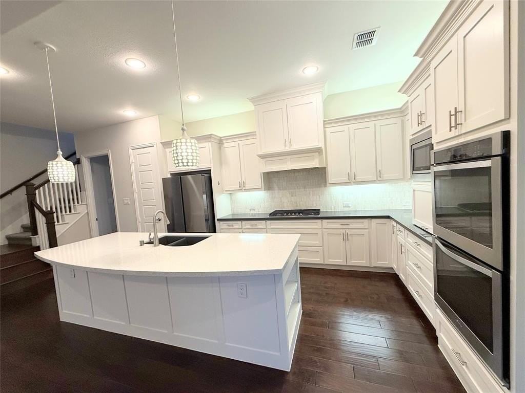 4424 Tortuga Ln - Photo 6 of 40