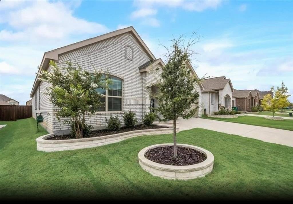 5816 Pensby Dr - Photo 2 of 28