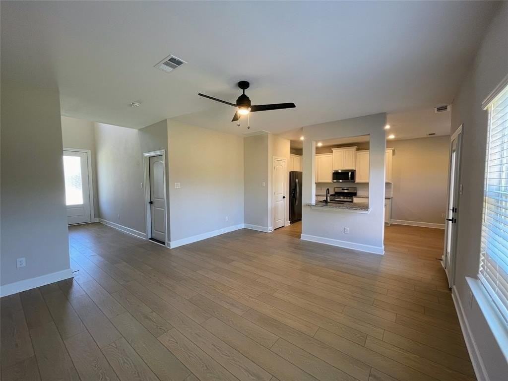 1414 Windermere Way - Photo 6 of 39