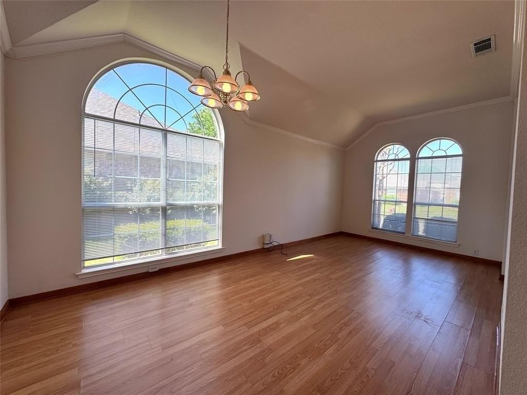 1418 Jennifer Dr - Photo 7 of 30