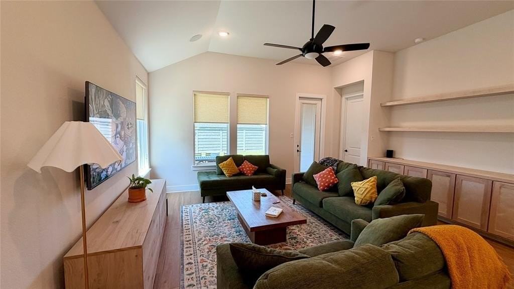 7217 Ladybug Ln - Photo 7 of 28