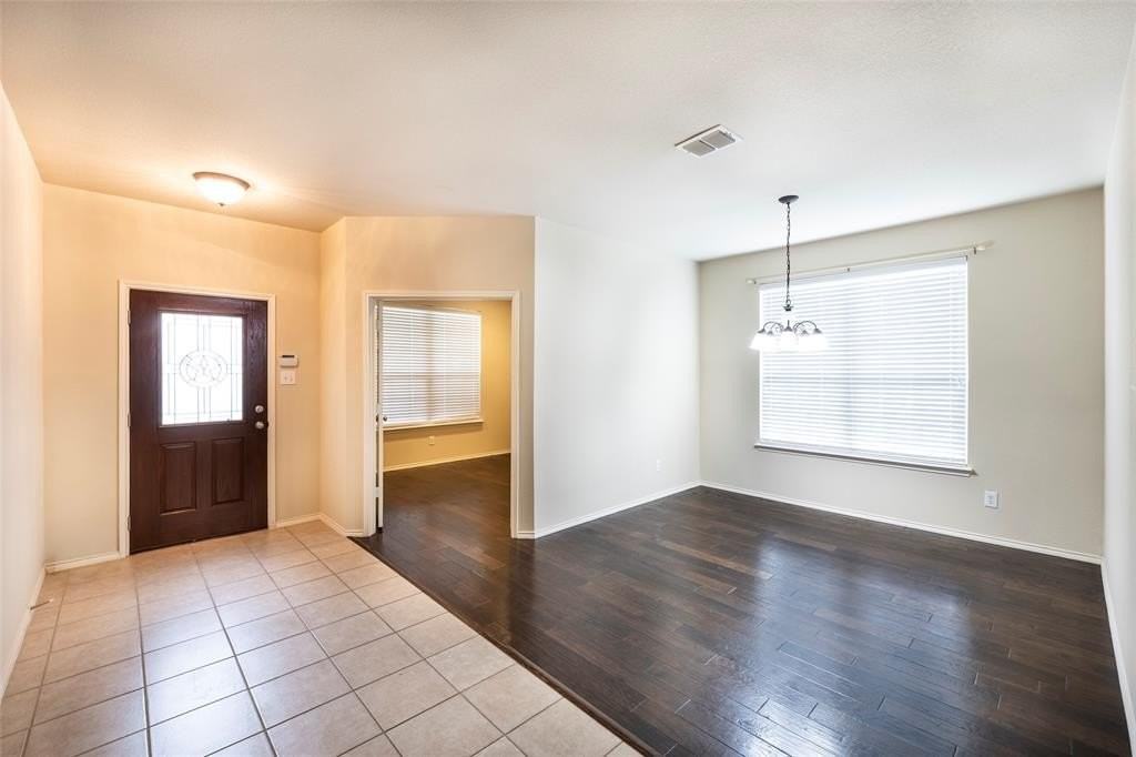 5701 Quicksilver Dr - Photo 4 of 40