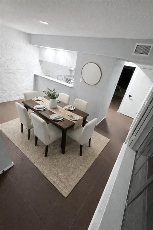 742 Oakwood Trl - Photo 6 of 24