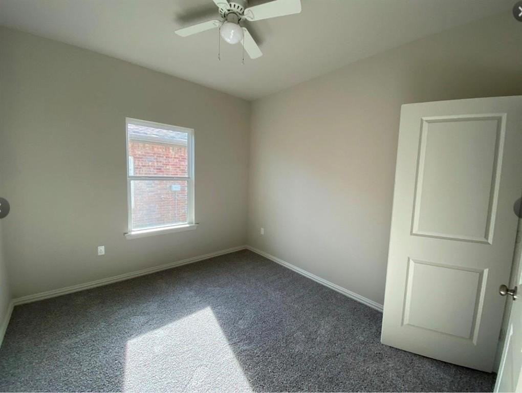 2841 Peony Dr - Photo 6 of 10