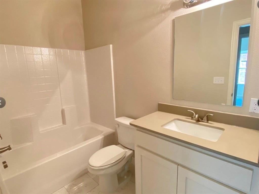 2841 Peony Dr - Photo 7 of 10