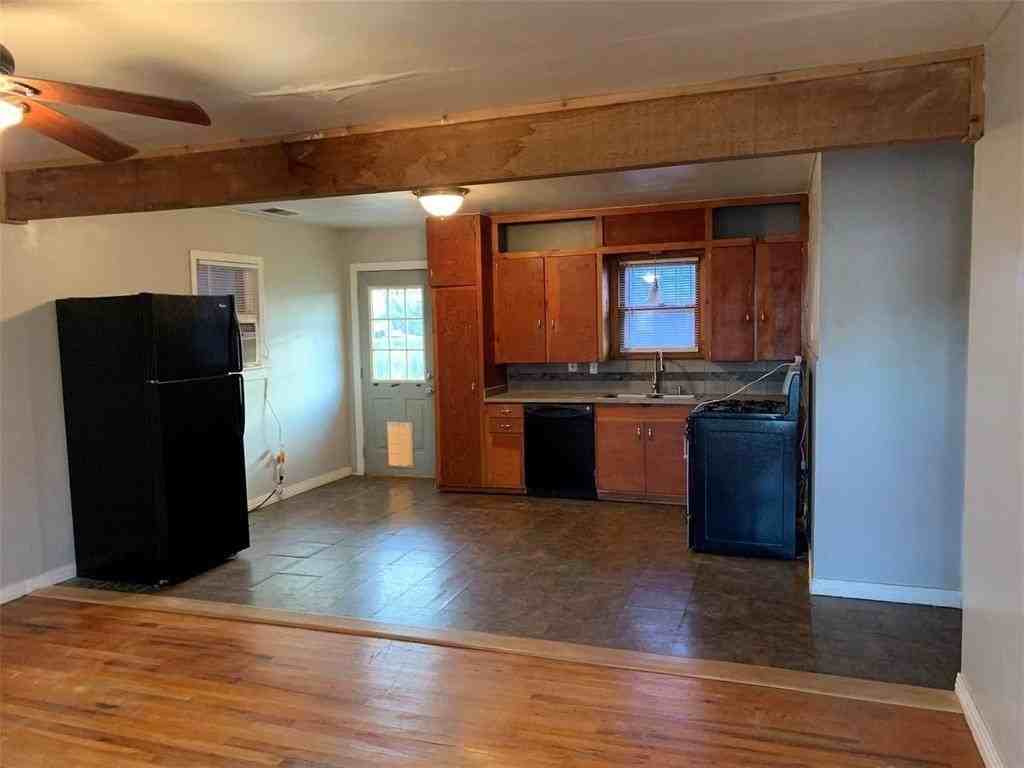 107 Cherry - Photo 3 of 10