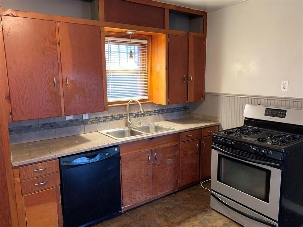 107 Cherry - Photo 4 of 10