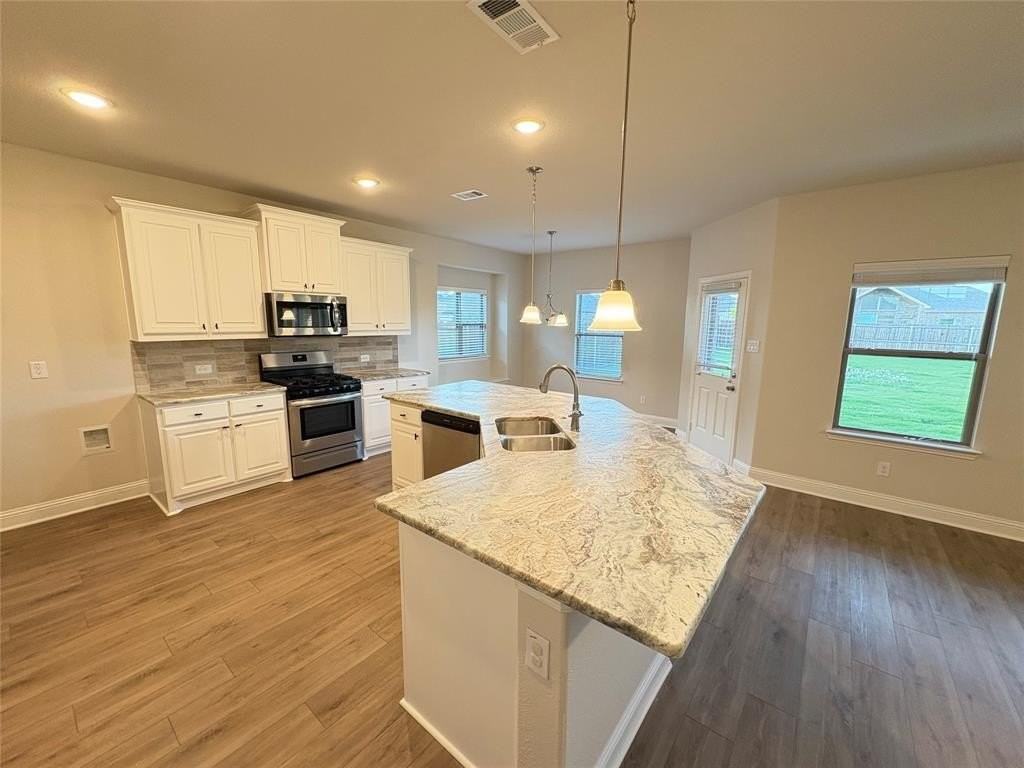 2903 Diamondback Dr - Photo 5 of 15