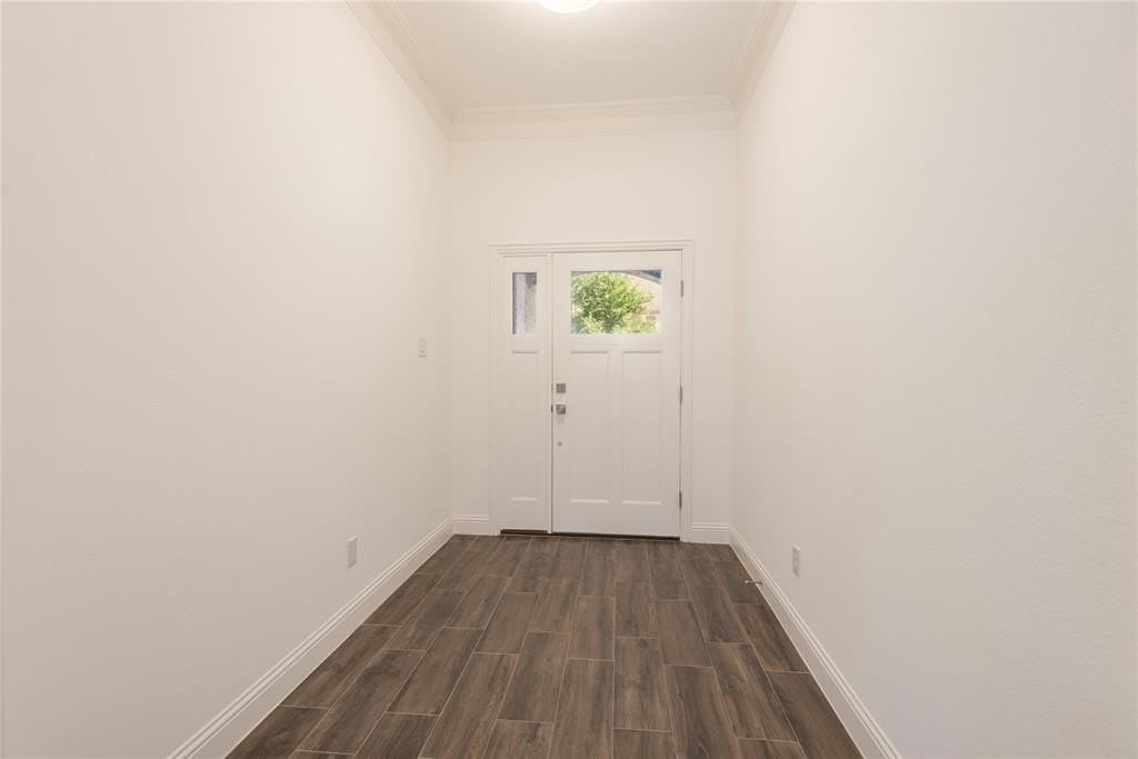 107 Harwood Dr #C13 - Photo 5 of 30