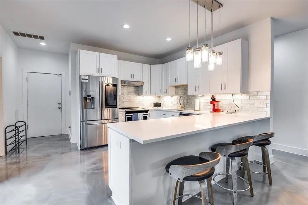 130 S Cisco St - Photo 7 of 25