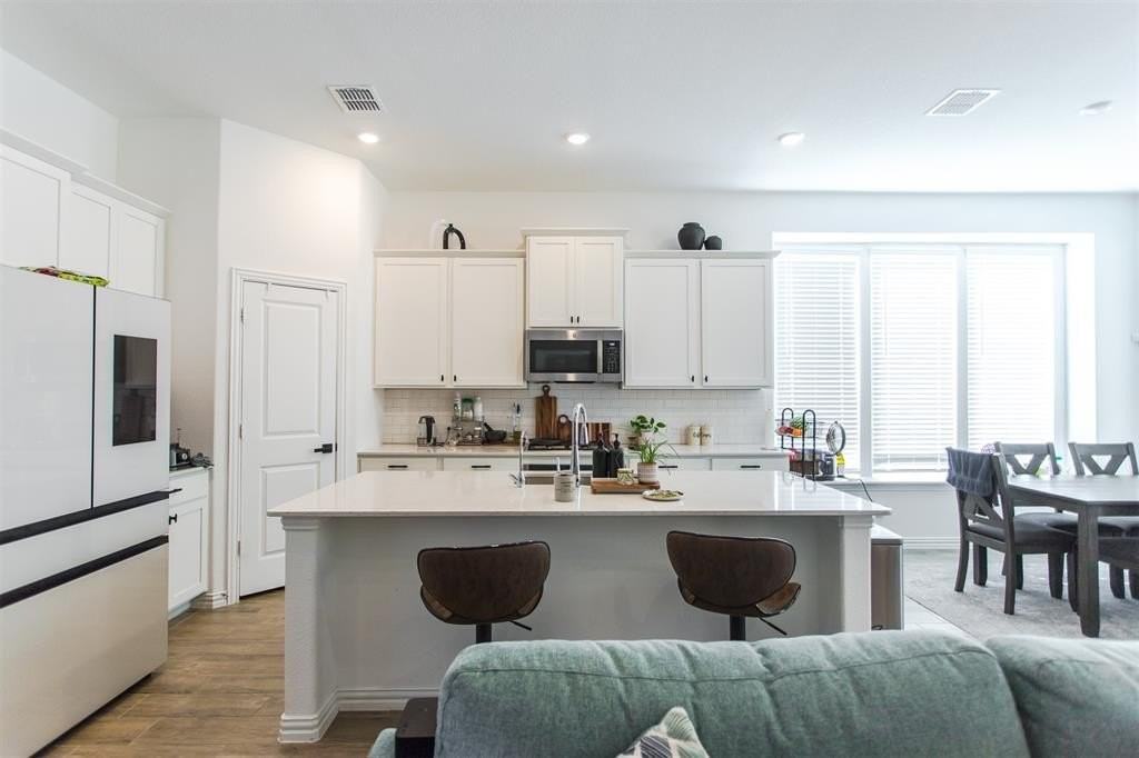 8605 Red Fox Trl - Photo 5 of 30
