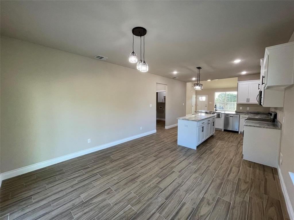 5403 San Jacinto Dr - Photo 5 of 14