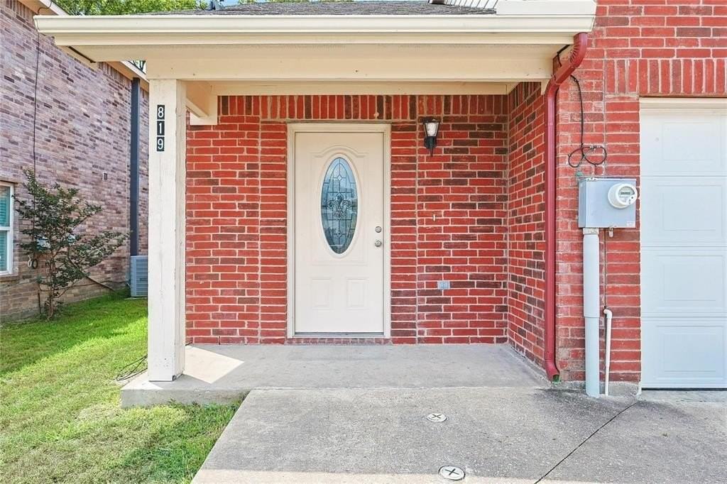 819 Parkplace Rdg - Photo 2 of 19