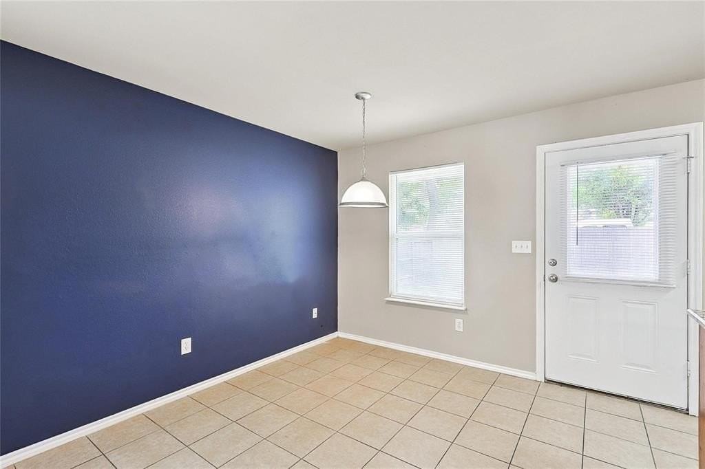 819 Parkplace Rdg - Photo 7 of 19