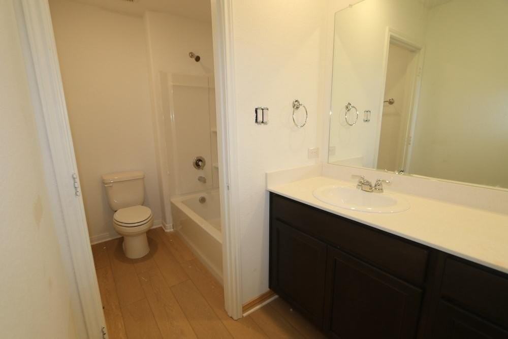 14836 Picante St - Photo 5 of 10