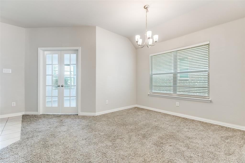 6214 Halton Dr - Photo 2 of 12