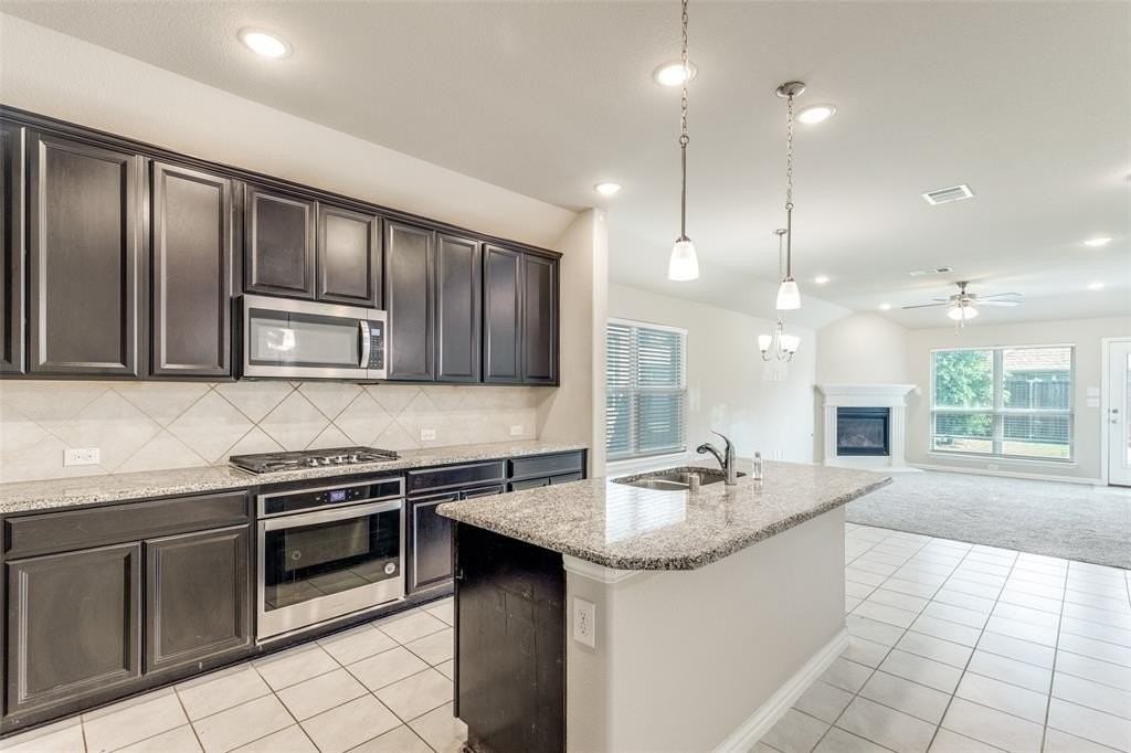 6214 Halton Dr - Photo 5 of 12