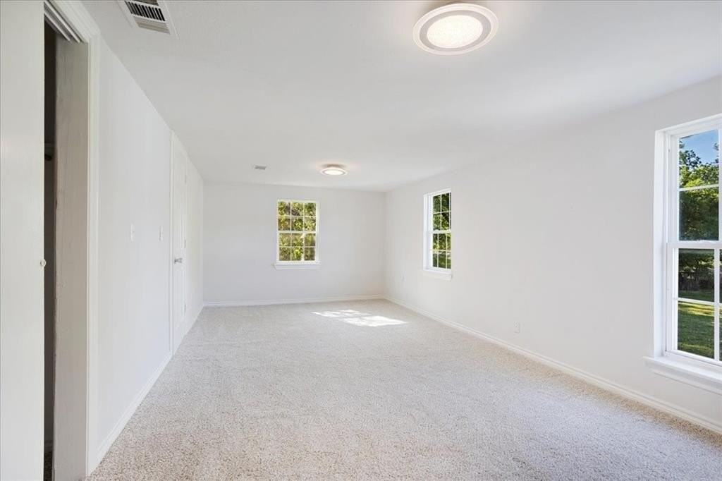 407 E Bonham St - Photo 5 of 23