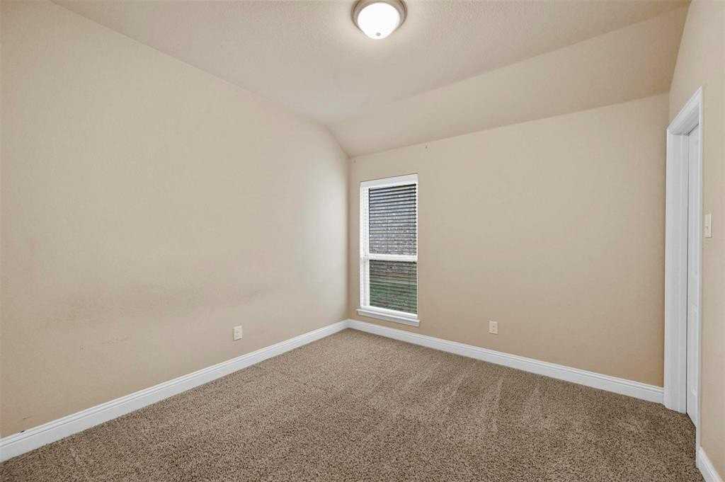 1506 Cowtown Dr - Photo 6 of 40