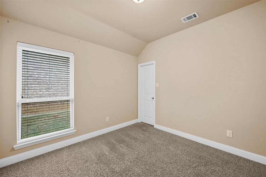 1506 Cowtown Dr - Photo 7 of 40